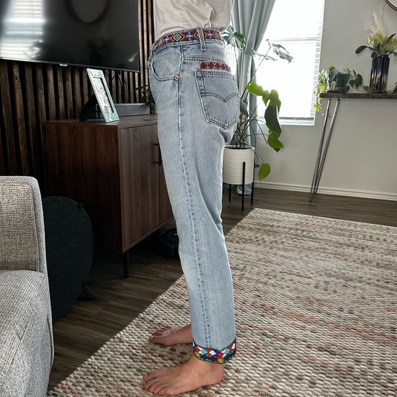 VINTAGE Buzz 18 Reworked Levi’s 501s - Beaded Embellished Jeans from the 90s - Picture 13 of 16